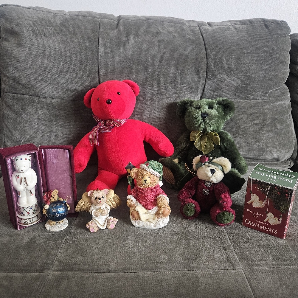 Vintage Christmas Bears Collection Ornaments Figurines Stuffed Animals